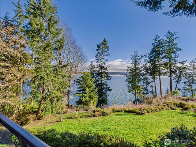 191 Old Oak Bay Road, Port Hadlock, WA 98339