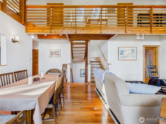 191 Old Oak Bay Road, Port Hadlock, WA 98339