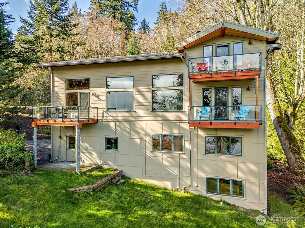 191 Old Oak Bay Road, Port Hadlock, WA 98339