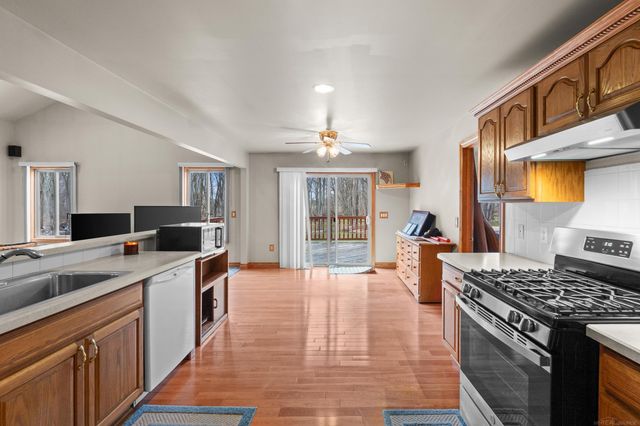 5650 Grace Lane, Almont, MI 48003