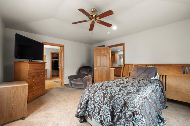 5650 Grace Lane, Almont, MI 48003