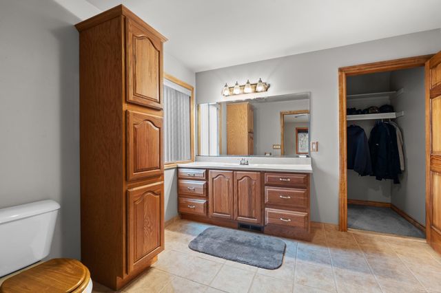 5650 Grace Lane, Almont, MI 48003
