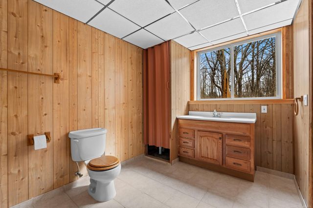 5650 Grace Lane, Almont, MI 48003
