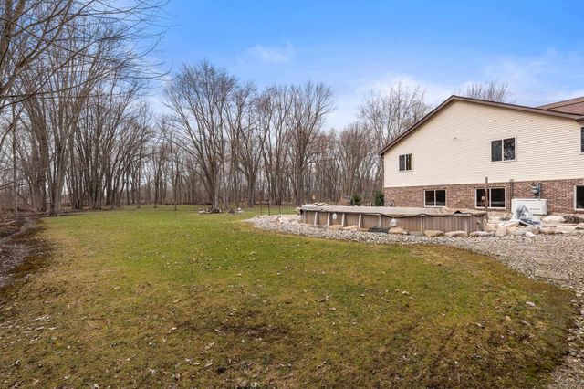5650 Grace Lane, Almont, MI 48003