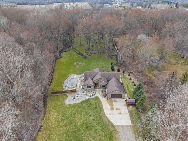 5650 Grace Lane, Almont, MI 48003