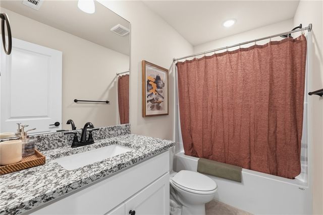2167 S Magnificent Loop, Fayetteville, AR 72701