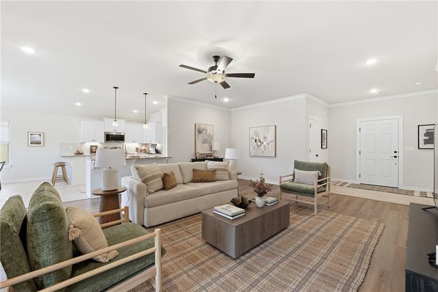 2167 S Magnificent Loop, Fayetteville, AR 72701