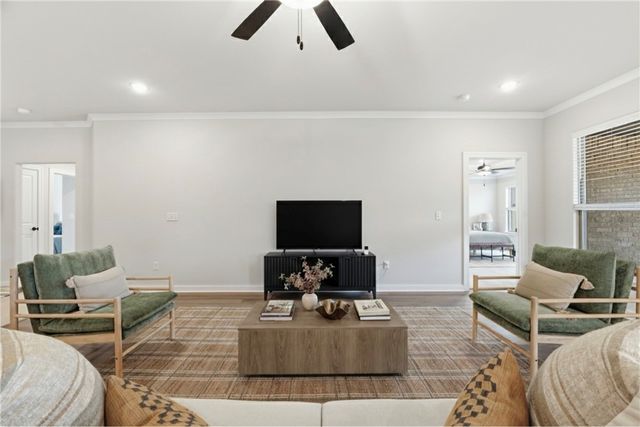 2167 S Magnificent Loop, Fayetteville, AR 72701