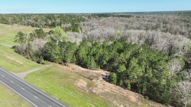 4713 HWY 77, Chipley, FL 32428