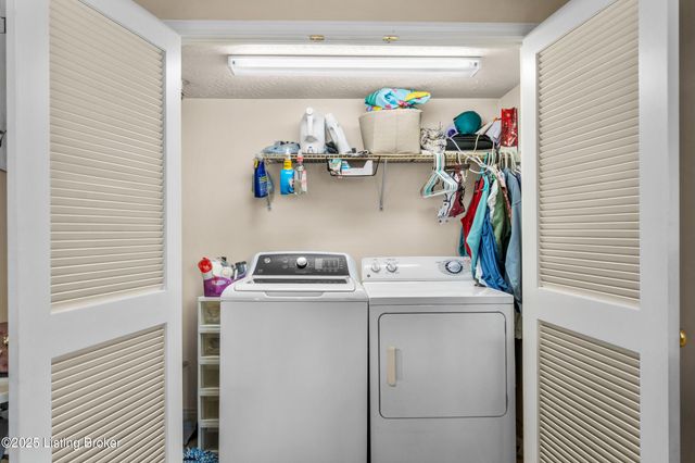 5007 Ramona Ln, Louisville, KY 40272