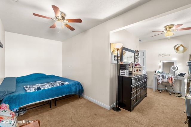 5007 Ramona Ln, Louisville, KY 40272