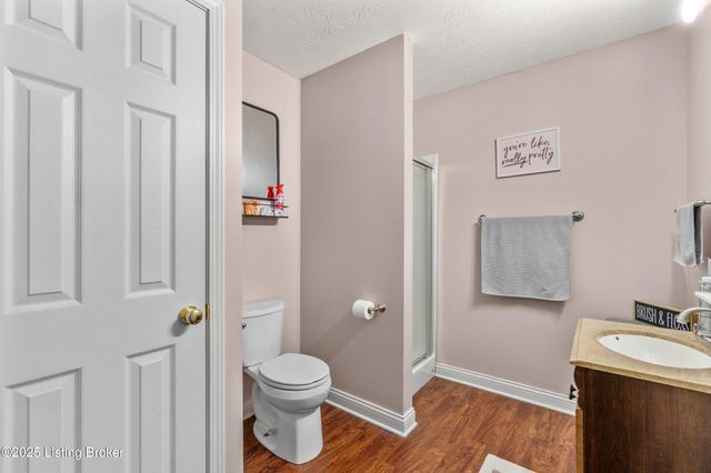 5007 Ramona Ln, Louisville, KY 40272