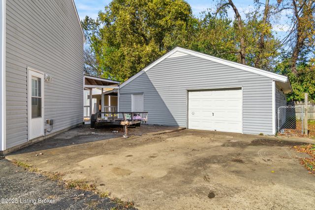 5007 Ramona Ln, Louisville, KY 40272