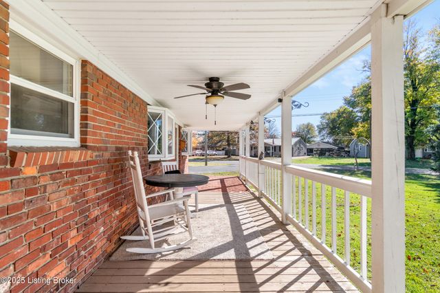 5007 Ramona Ln, Louisville, KY 40272