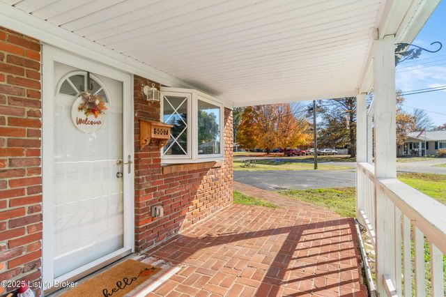 5007 Ramona Ln, Louisville, KY 40272