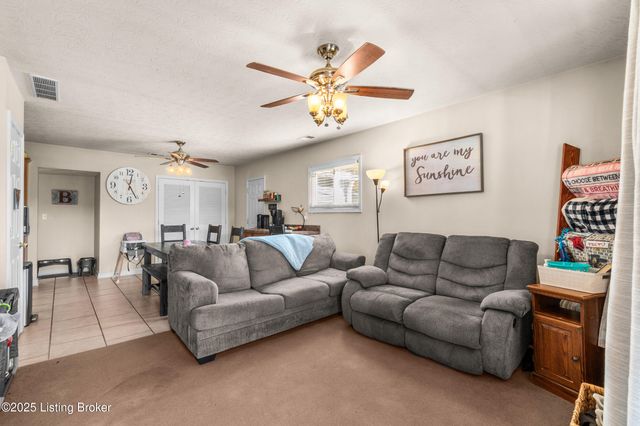 5007 Ramona Ln, Louisville, KY 40272