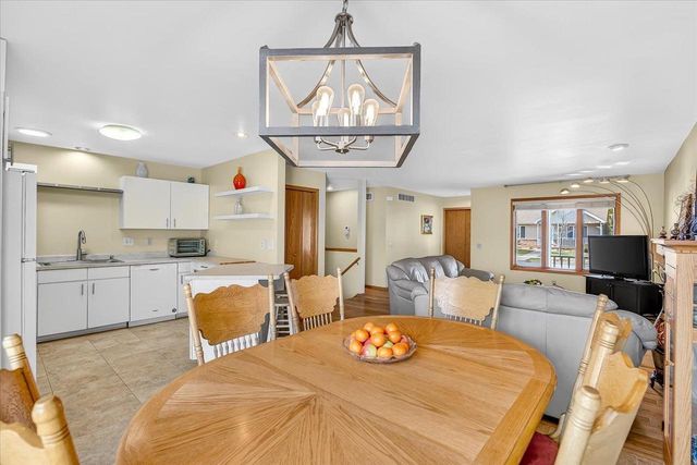 453 Cherry Hill Drive, Madison, WI 53717