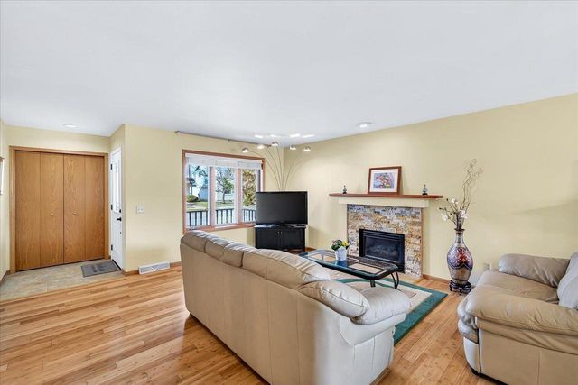 453 Cherry Hill Drive, Madison, WI 53717