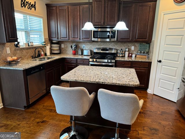 860 Nevis Way, Mcdonough, GA 30253