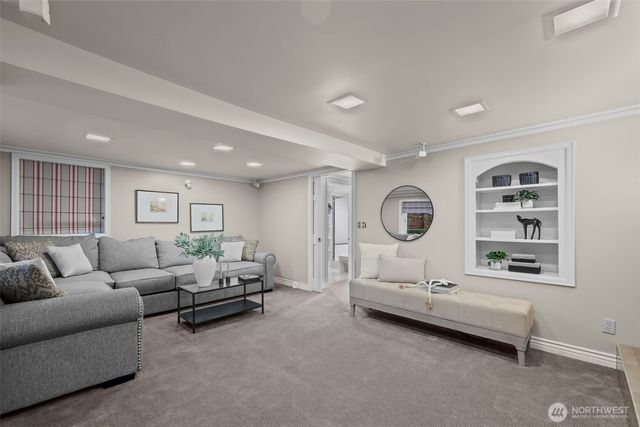 2205 N Tacoma Avenue, Tacoma, WA 98403