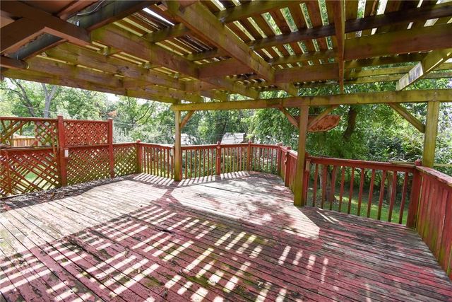 7301 W 89th Street, Overland Park, KS 66212