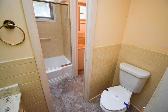 7301 W 89th Street, Overland Park, KS 66212