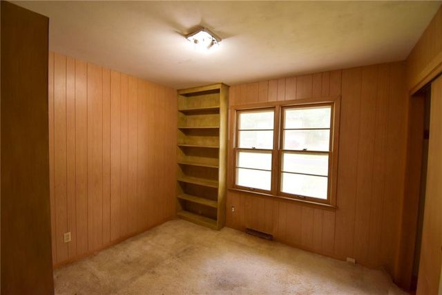 7301 W 89th Street, Overland Park, KS 66212