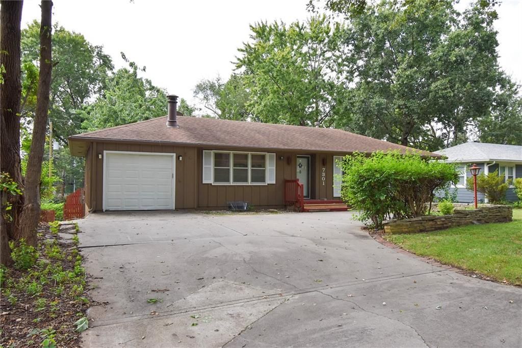 7301 W 89th Street, Overland Park, KS 66212