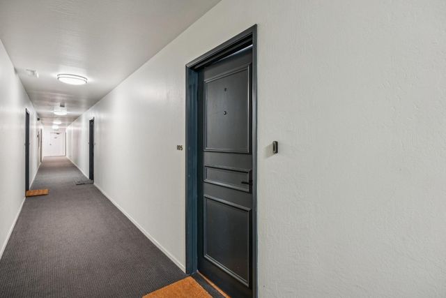 1515 Arc Way 105, Burlingame, CA 94010
