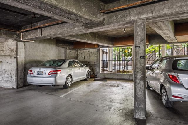 1515 Arc Way 105, Burlingame, CA 94010