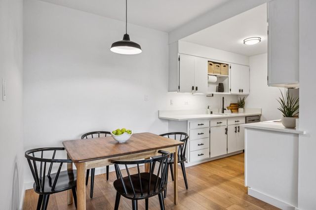 1515 Arc Way 105, Burlingame, CA 94010