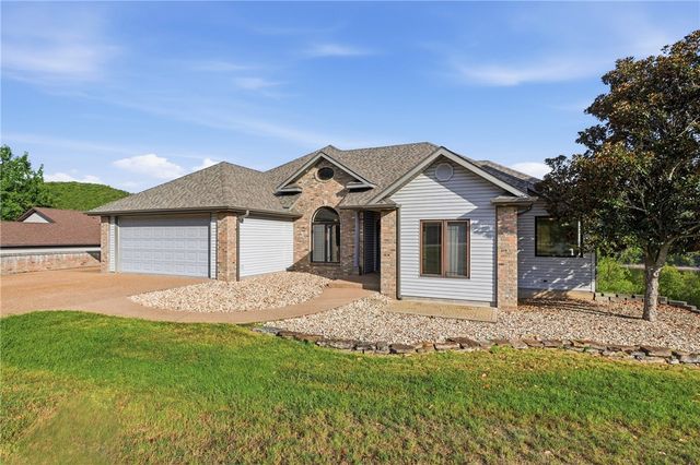 52 Bandy Drive, Holiday Island, AR 72631