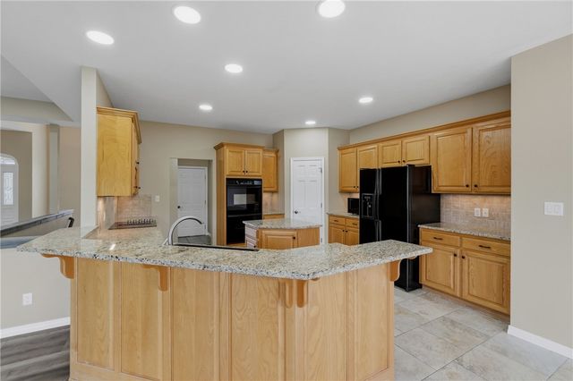 52 Bandy Drive, Holiday Island, AR 72631