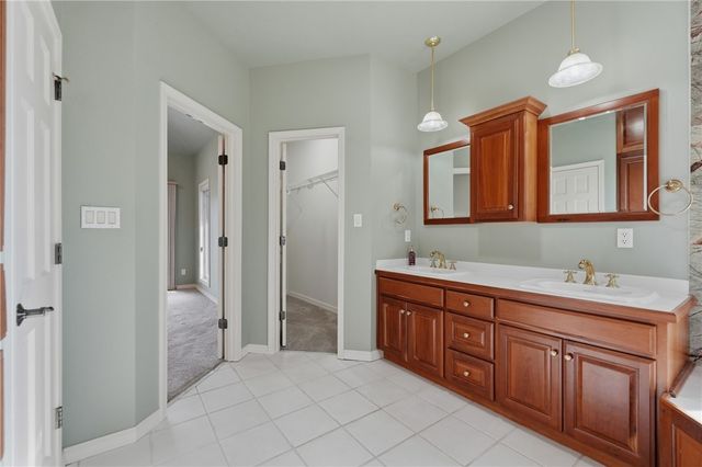 52 Bandy Drive, Holiday Island, AR 72631