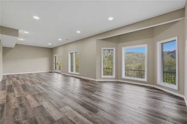 52 Bandy Drive, Holiday Island, AR 72631
