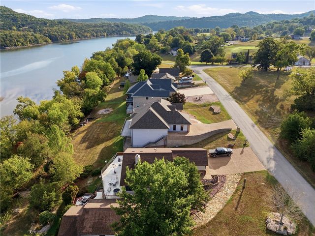 52 Bandy Drive, Holiday Island, AR 72631