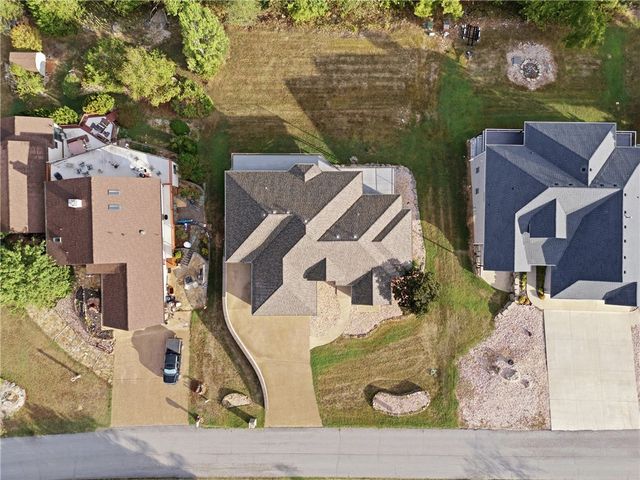 52 Bandy Drive, Holiday Island, AR 72631