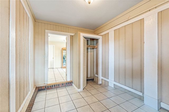 1704 S 22nd Street, Rogers, AR 72758