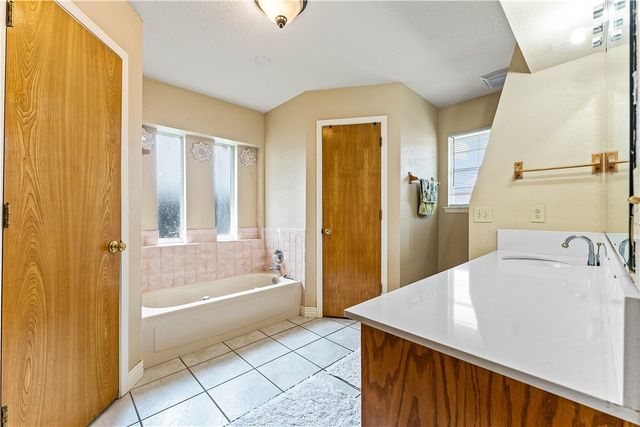 1704 S 22nd Street, Rogers, AR 72758