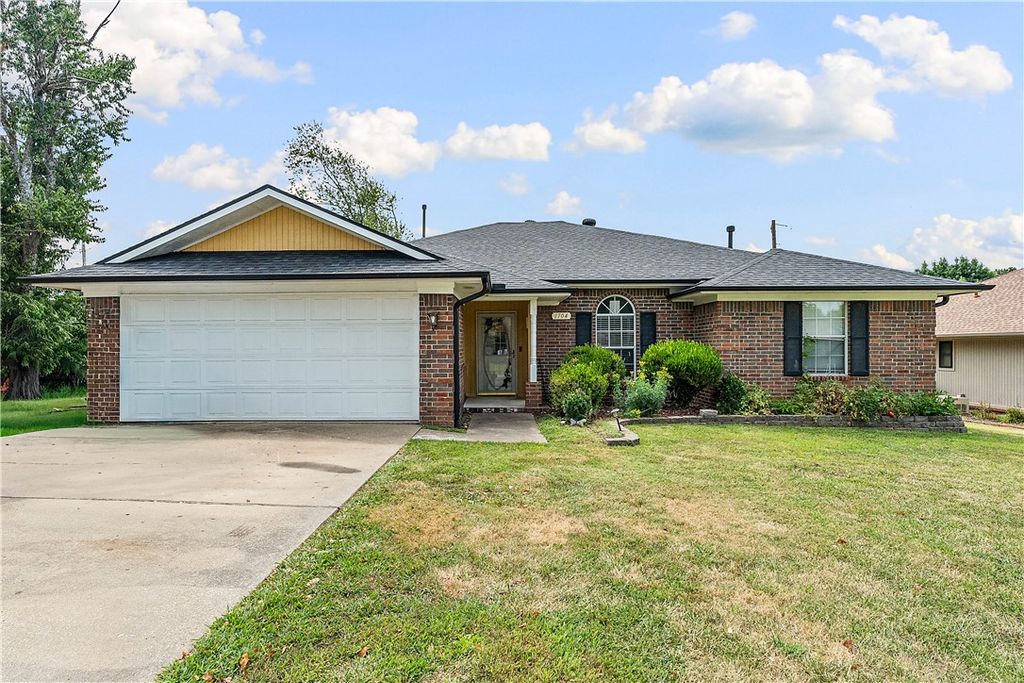 1704 S 22nd Street, Rogers, AR 72758