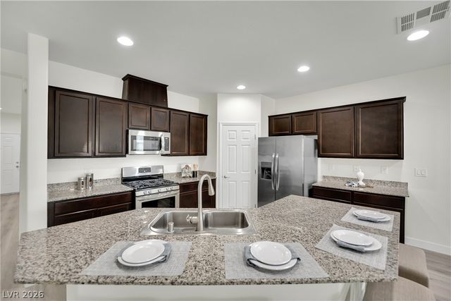 5132 Granite Basin Street, North Las Vegas, NV 89081