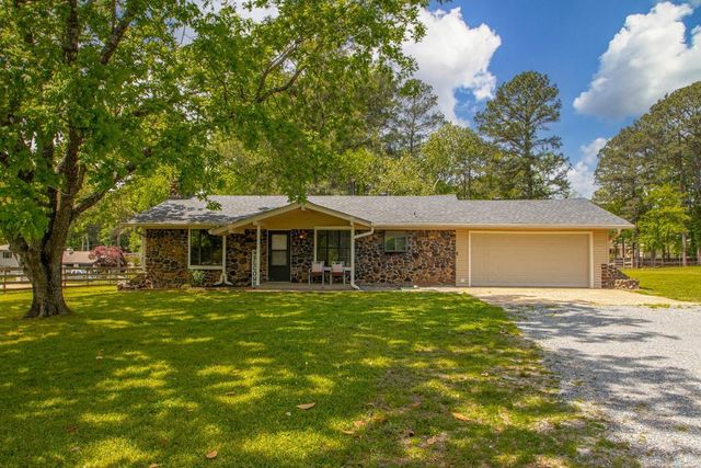 1102 N Shady Lane, Benton, AR 72015
