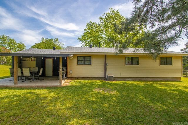 1102 N Shady Lane, Benton, AR 72015