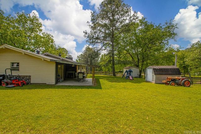 1102 N Shady Lane, Benton, AR 72015