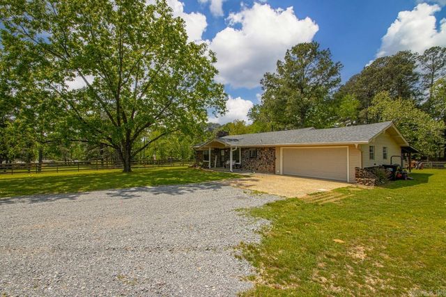 1102 N Shady Lane, Benton, AR 72015