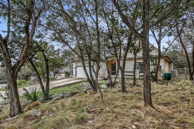 12 Springwood CIR, Wimberley, TX 78676