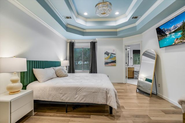 12 Springwood CIR, Wimberley, TX 78676