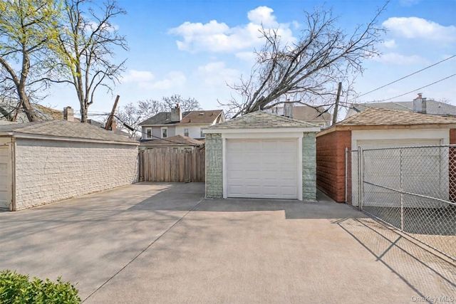 1517 Brooklyn Avenue, Brooklyn, NY 11210