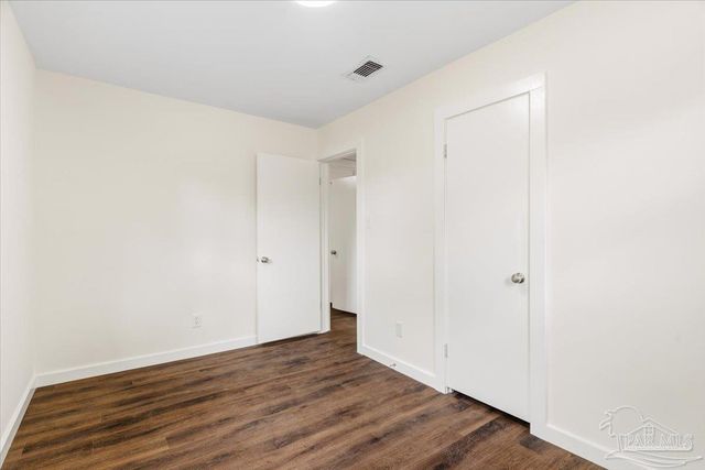 916 Lake Terrace Ave, Pensacola, FL 32505