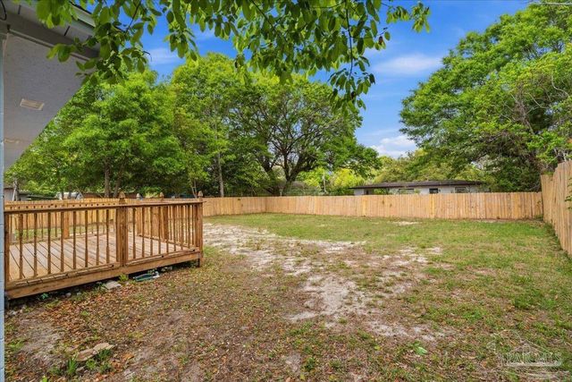 916 Lake Terrace Ave, Pensacola, FL 32505